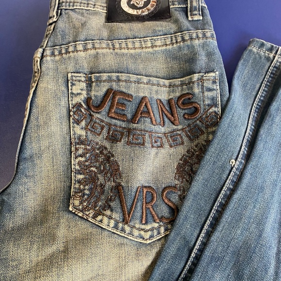 Versace unisex Jeans in Light Blue relax fit stones washed - Picture 8 of 12